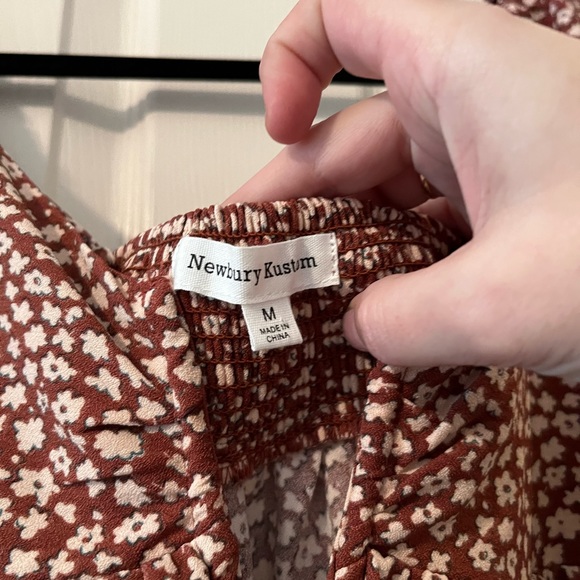 Newbury Kustom NWOT Floral Top - Picture 3 of 5